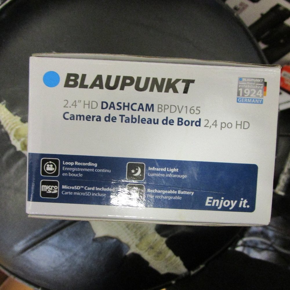 blaupunkt dual camera HD dashcam - Picture 2 of 3